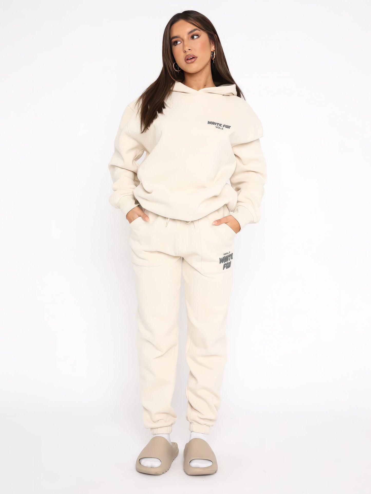 WHITE FOX OVERSIZED HOODIE + FREE SWEATPANTS