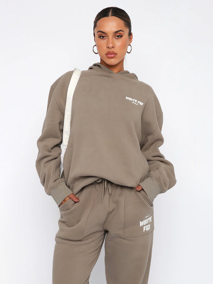 WHITE FOX OVERSIZED HOODIE + FREE SWEATPANTS